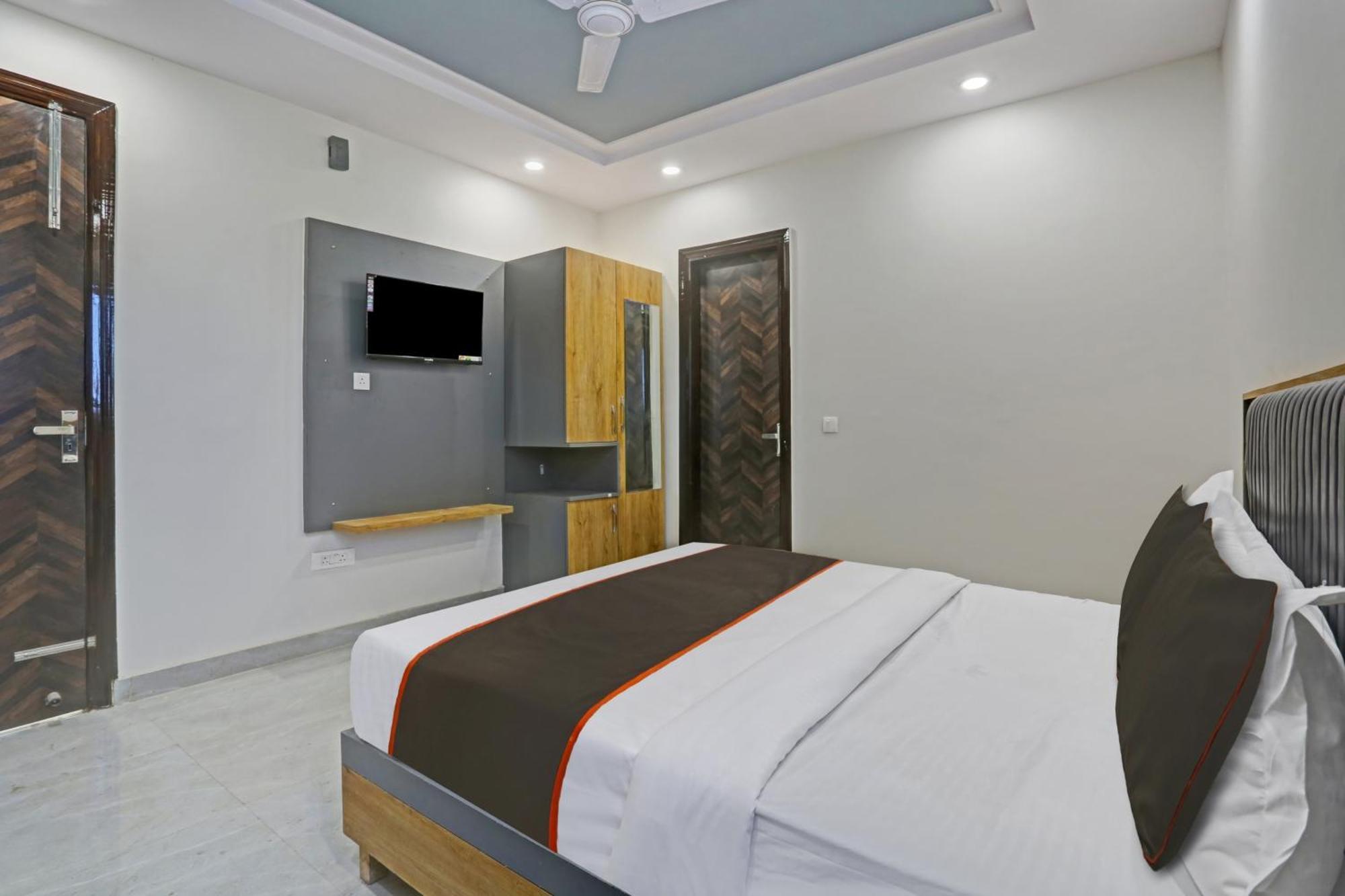 Townhouse Vip Grand Hotel Delhi  Eksteriør billede