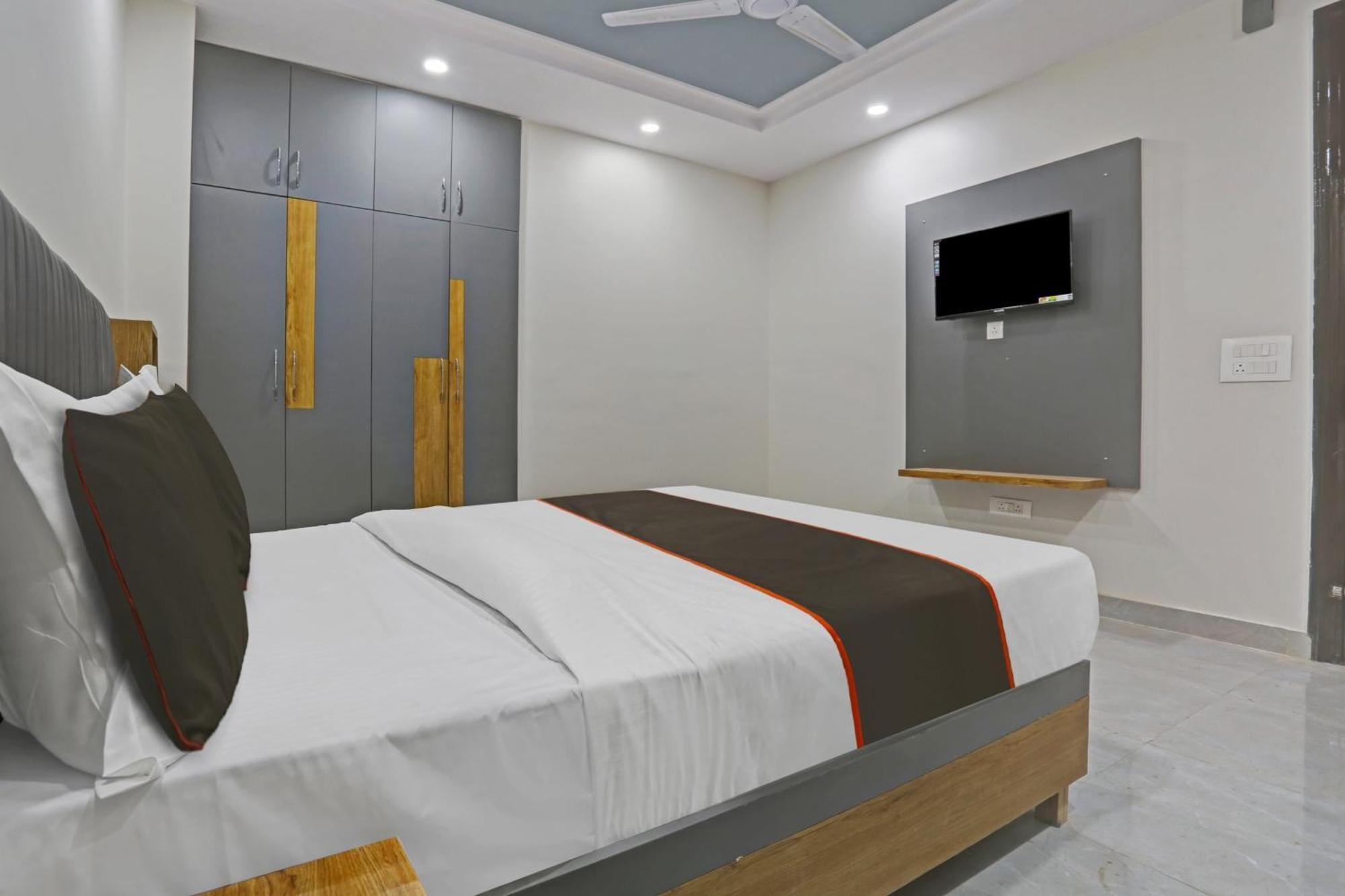 Townhouse Vip Grand Hotel Delhi  Eksteriør billede