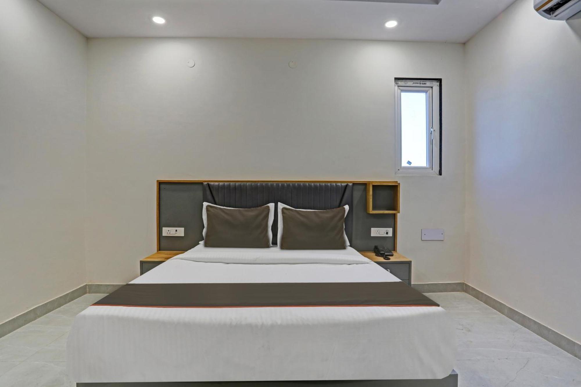 Townhouse Vip Grand Hotel Delhi  Eksteriør billede